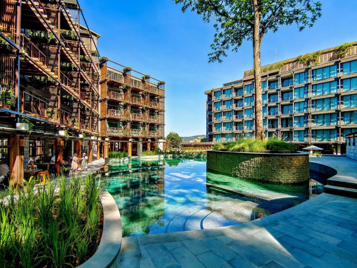 Dinso Resort & Villas Phuket, Vignette Collection, An Ihg Hotel Patong Exterior foto